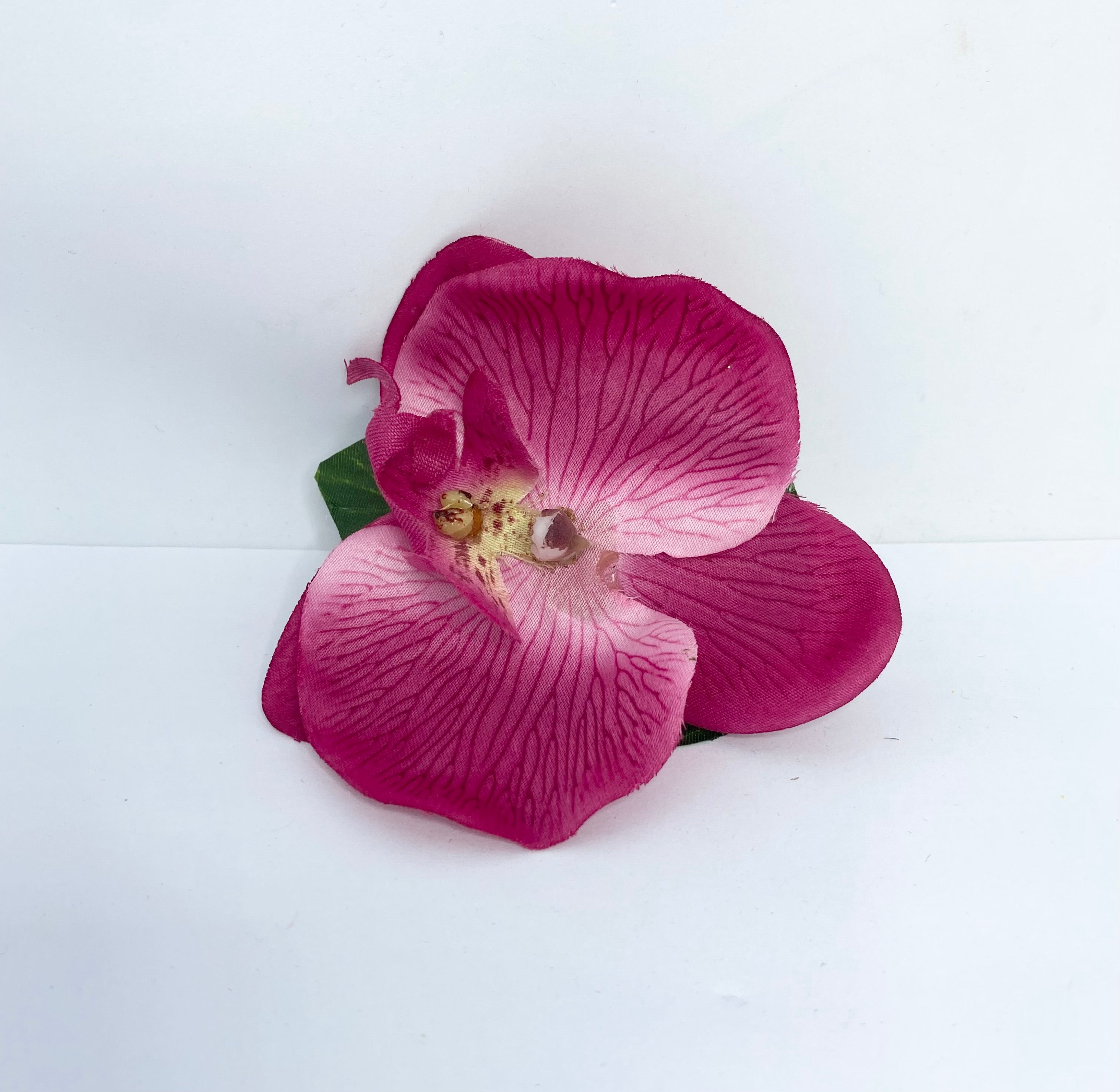 Dark pink single orchid Vintage pin-up  1940s/1950s style Hair Flower clip pink .