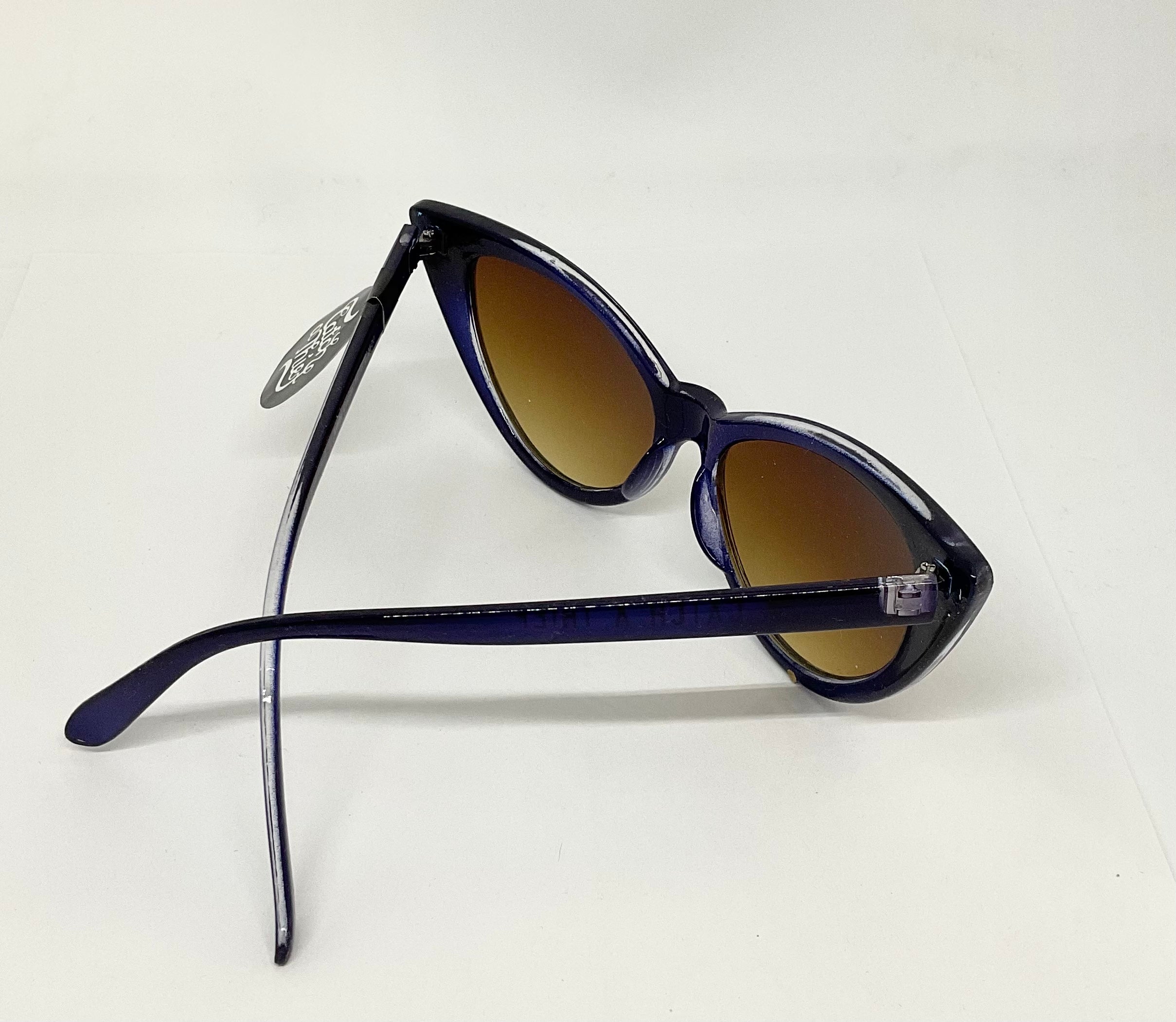 Catch a Thief Sunglasses Lady Lucite Navy
