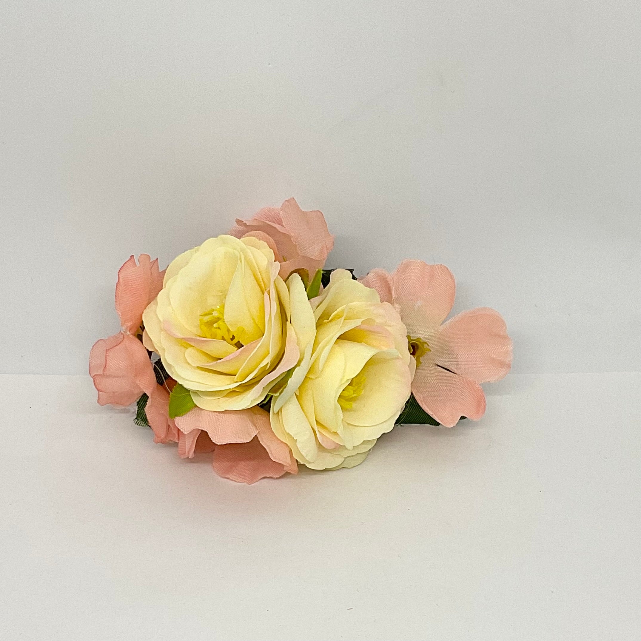 Peaches and Cream  1940’s/1950’s Style Hair Flower