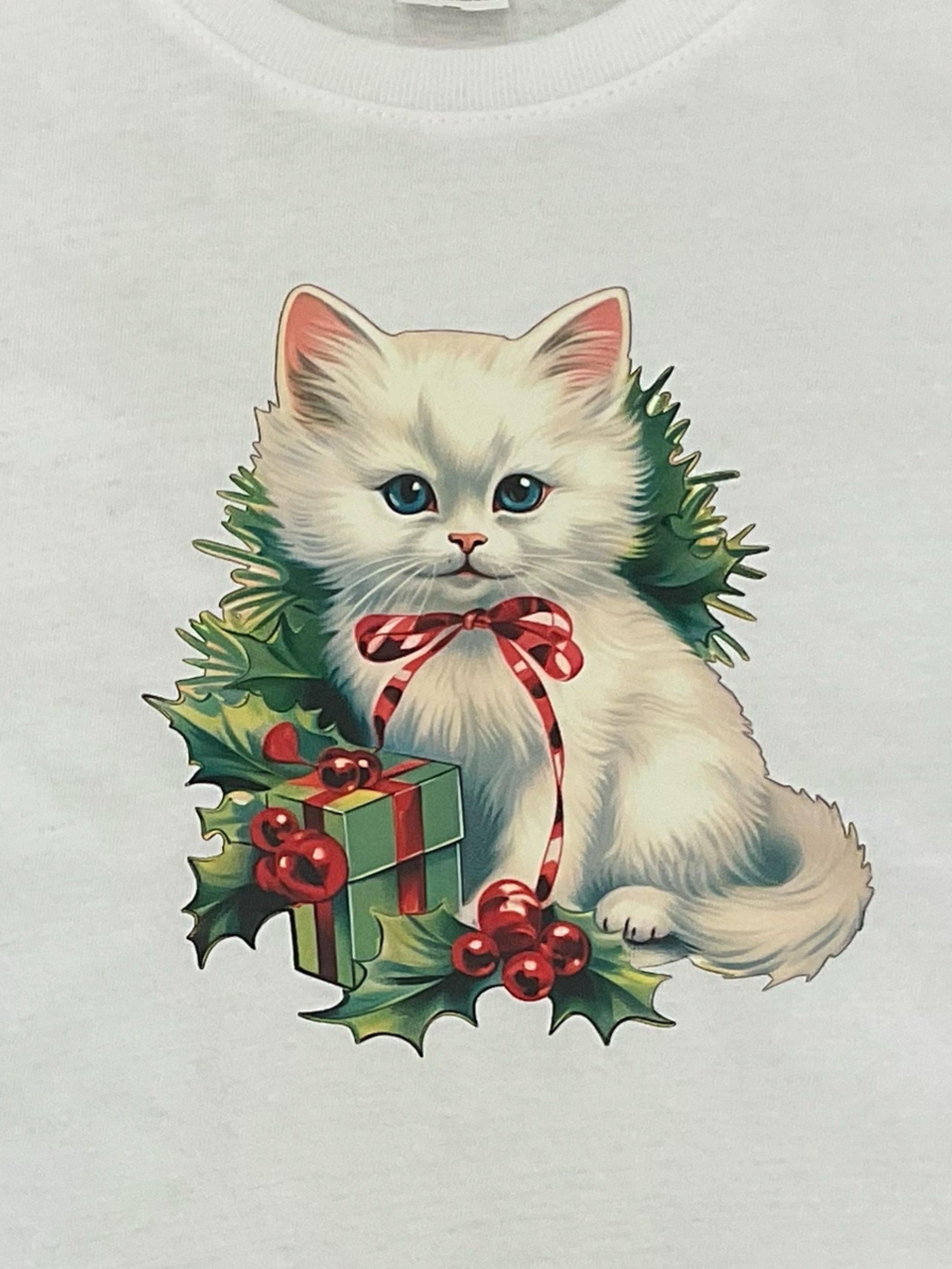 Christmas Kitten Vintage T-Shirt White