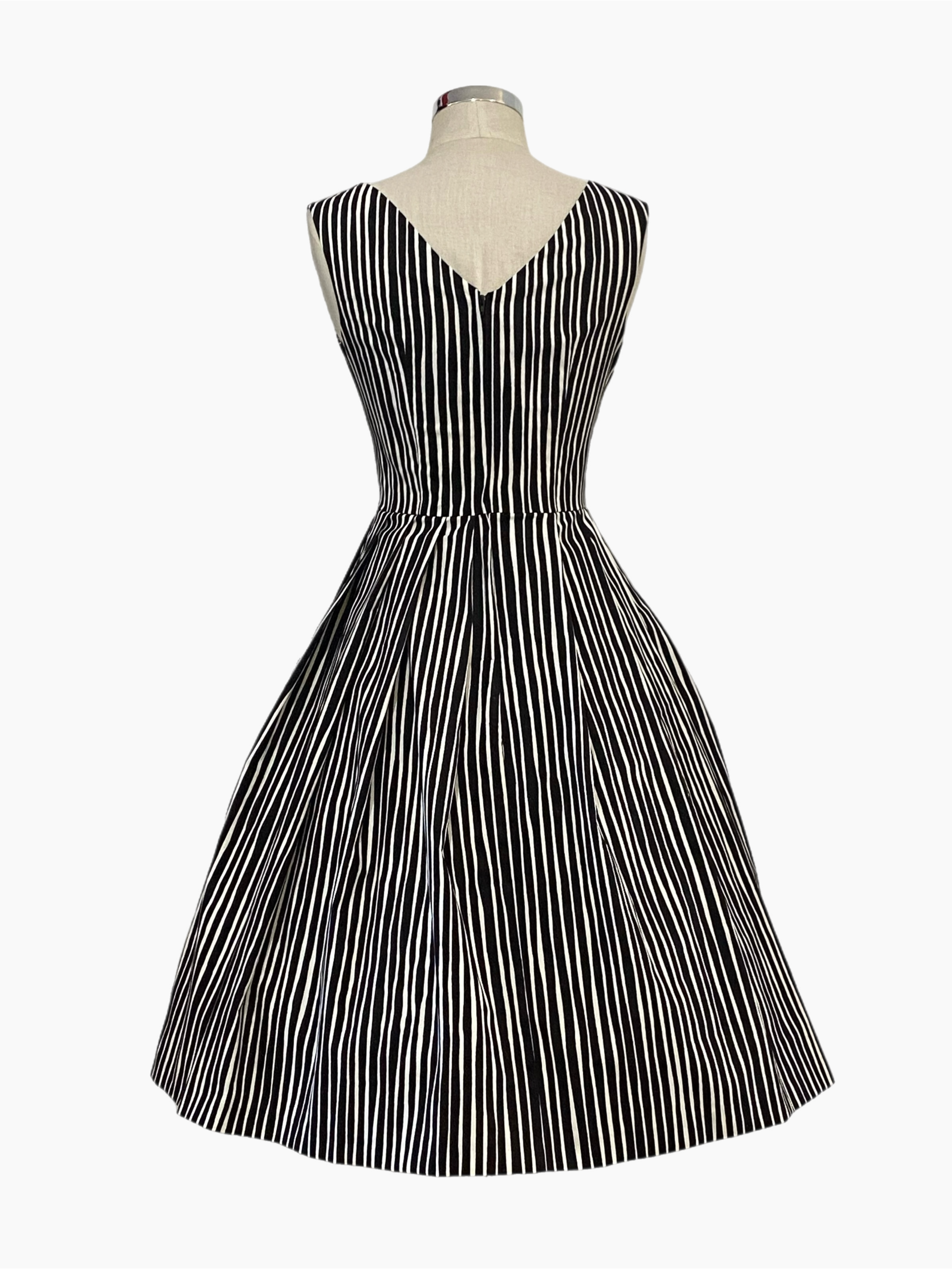 Vivian Black/White stripe Vintage Style Dress Vintage Dress Vivian Black/White stripe Vintage Style Dress Vintage Dress