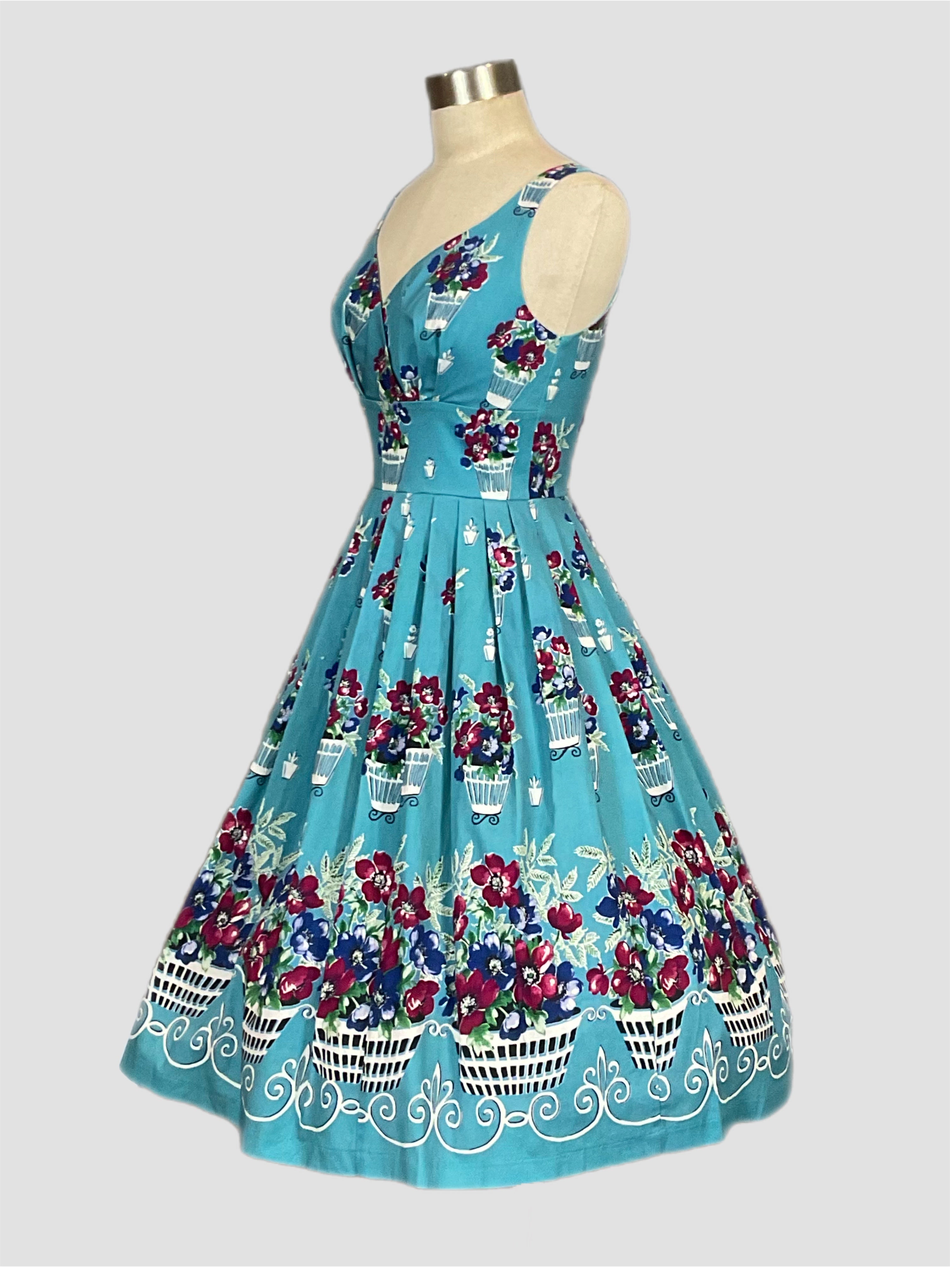 Elizabeth Parisian Patio Vintage Style Dress