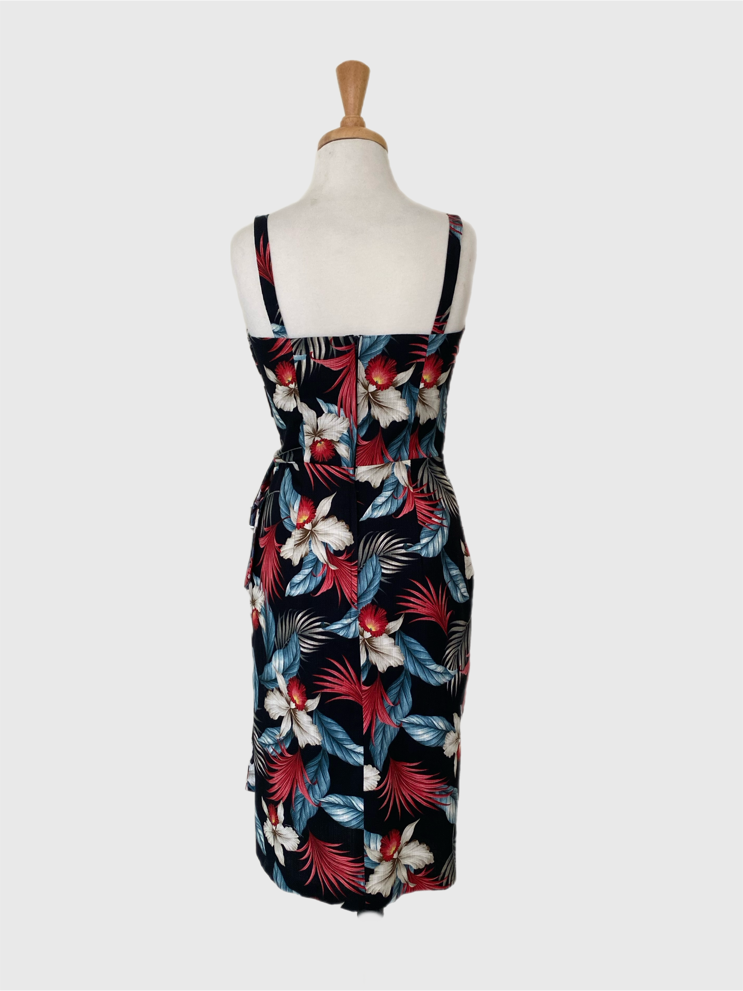 Lou-Anne  Black Hawaiian Sarong Vintage style Dress