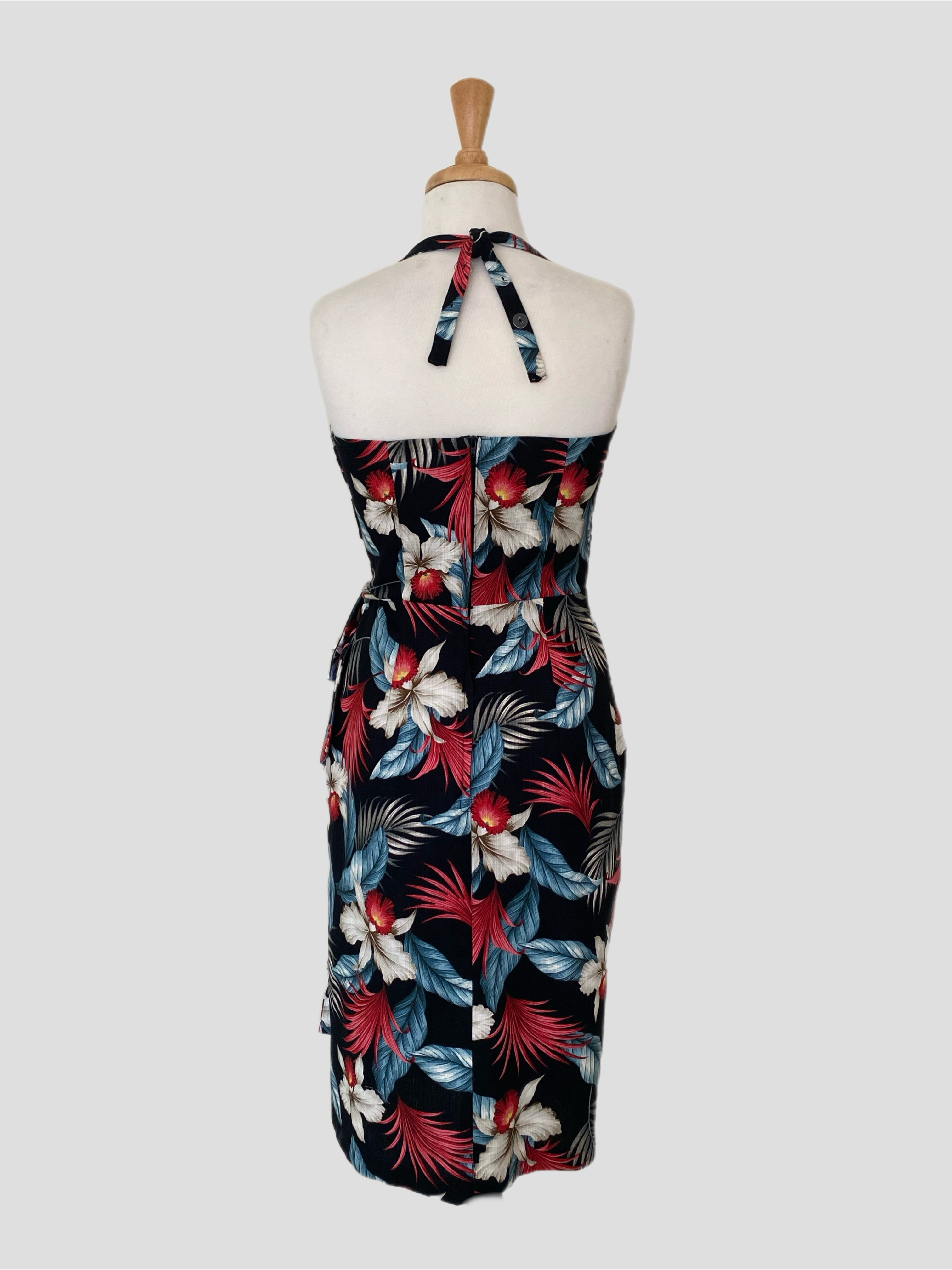 Lou-Anne  Black Hawaiian Sarong Vintage style Dress