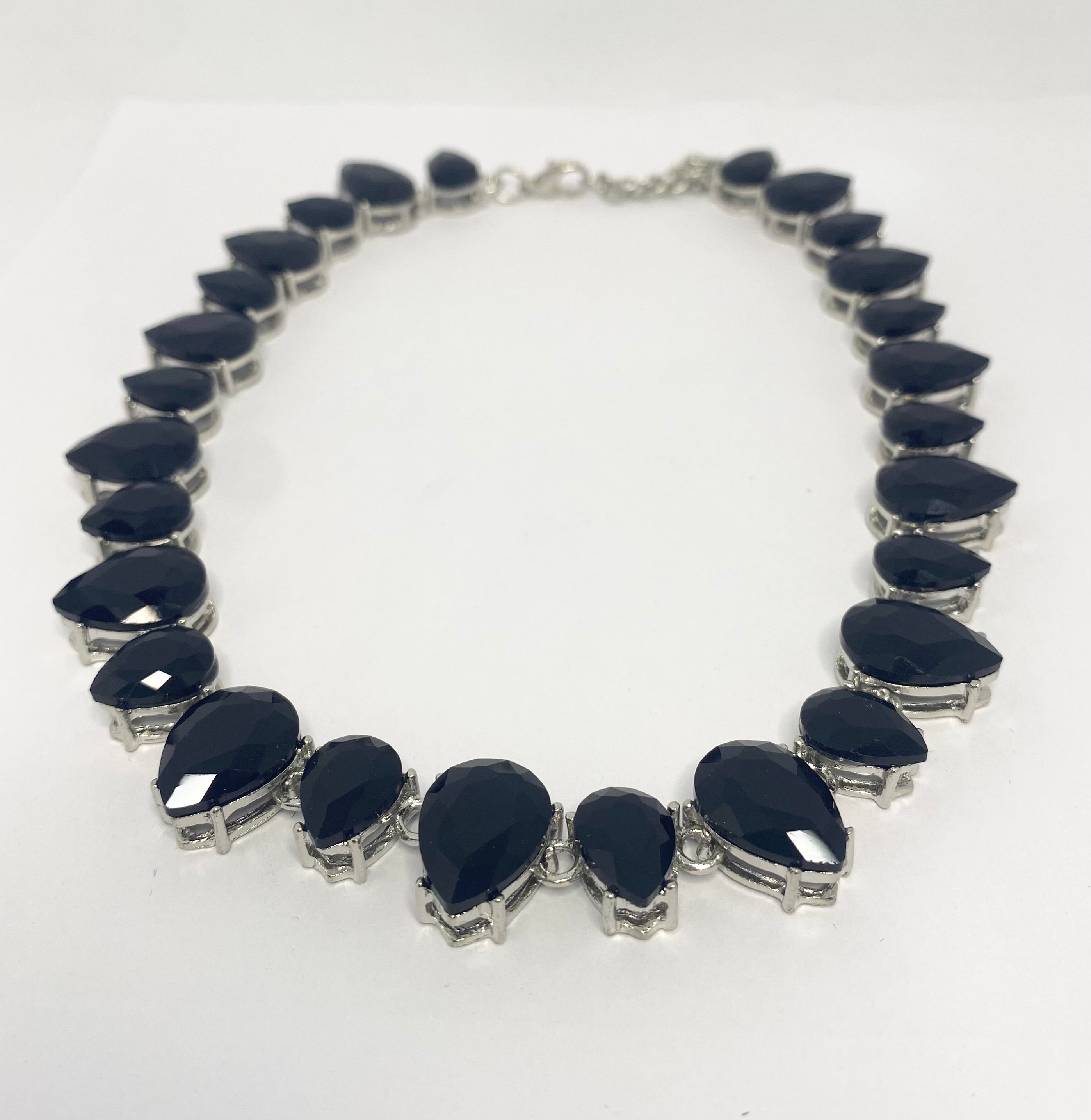 Princess Gem Vintage style  Necklace Black