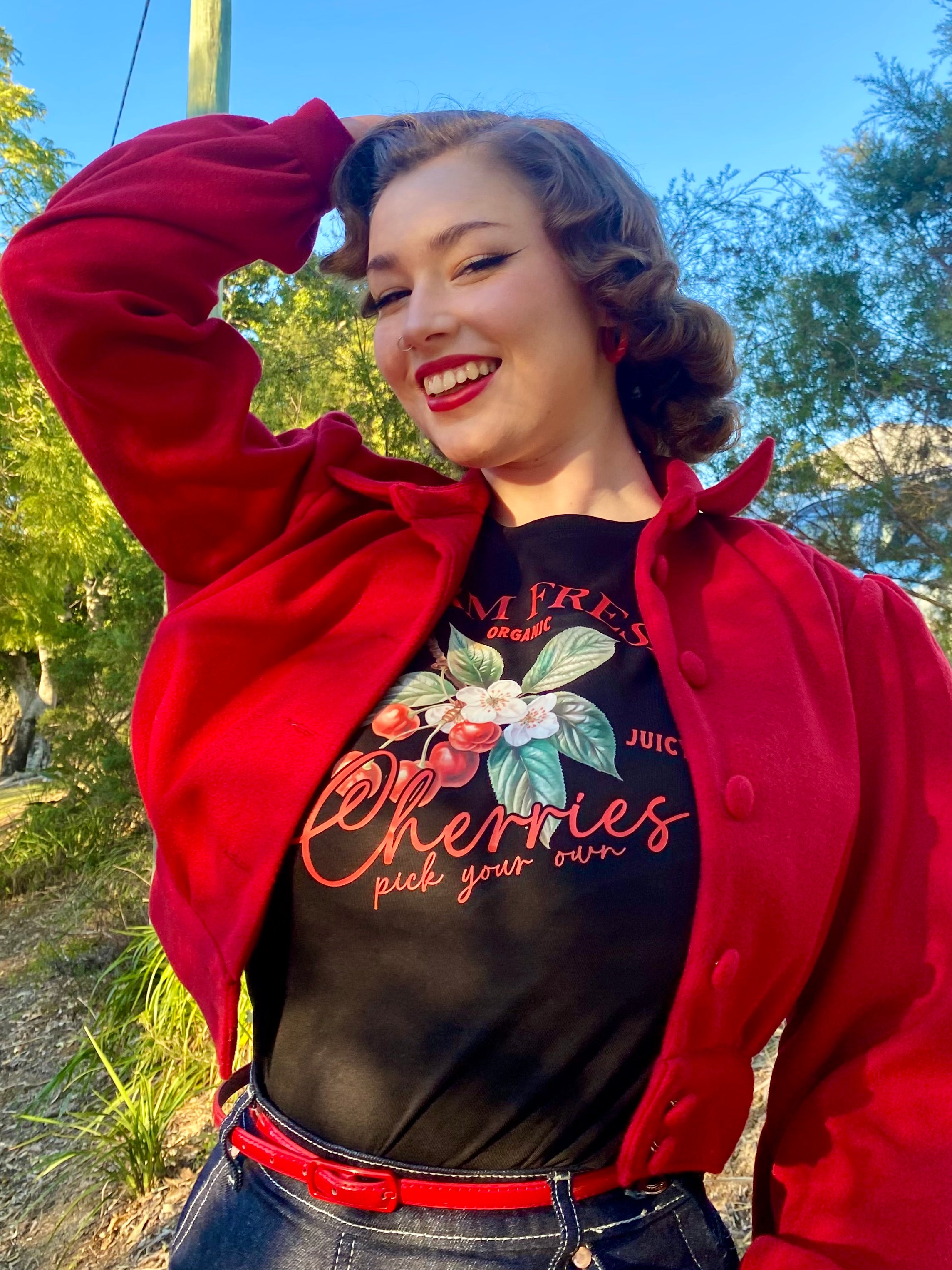 Farm fresh Cherries Vintage T-Shirt Black