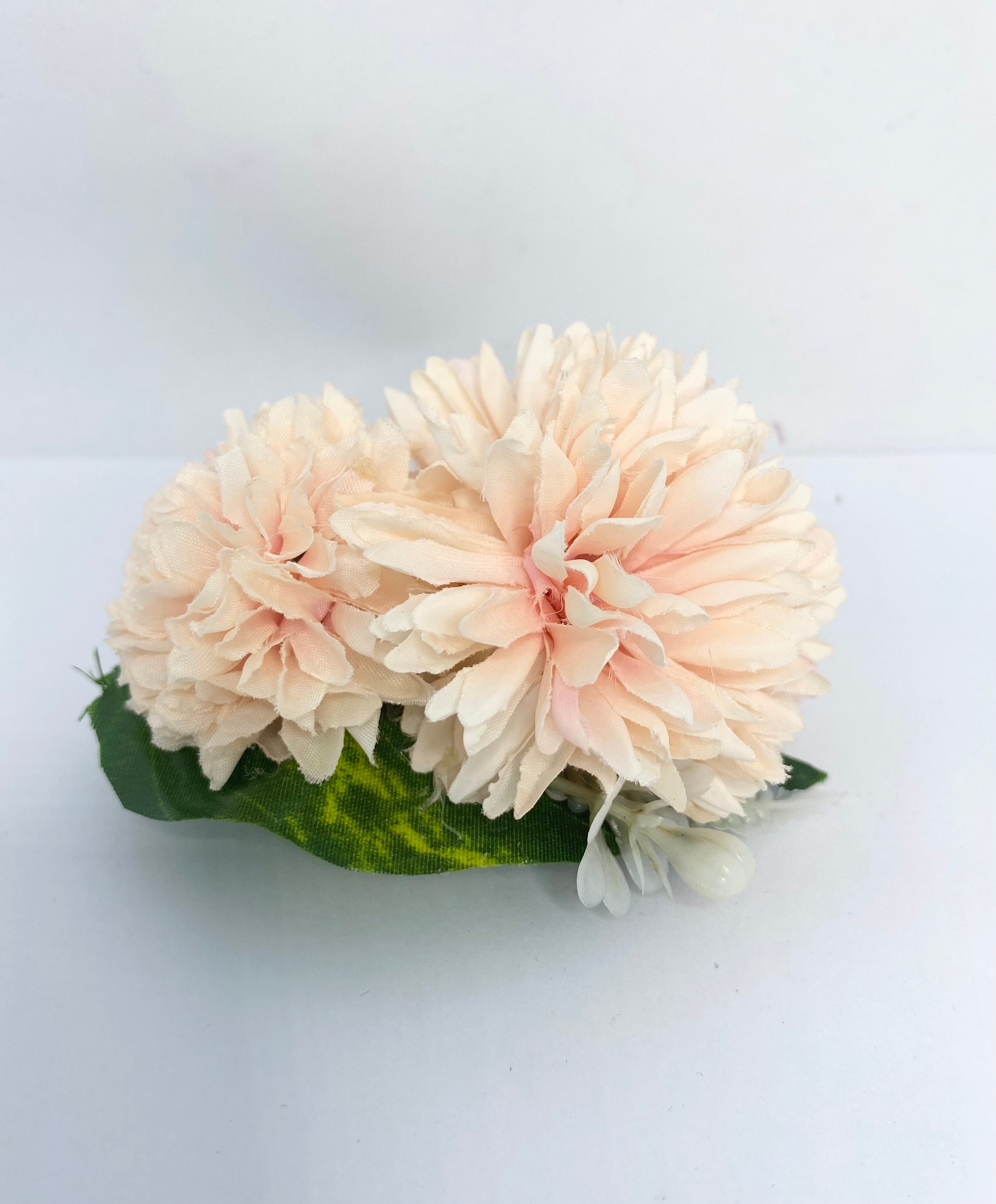 Soft peach pom pom vintage style flower clip . 1940s/1950s pin-up hair flower