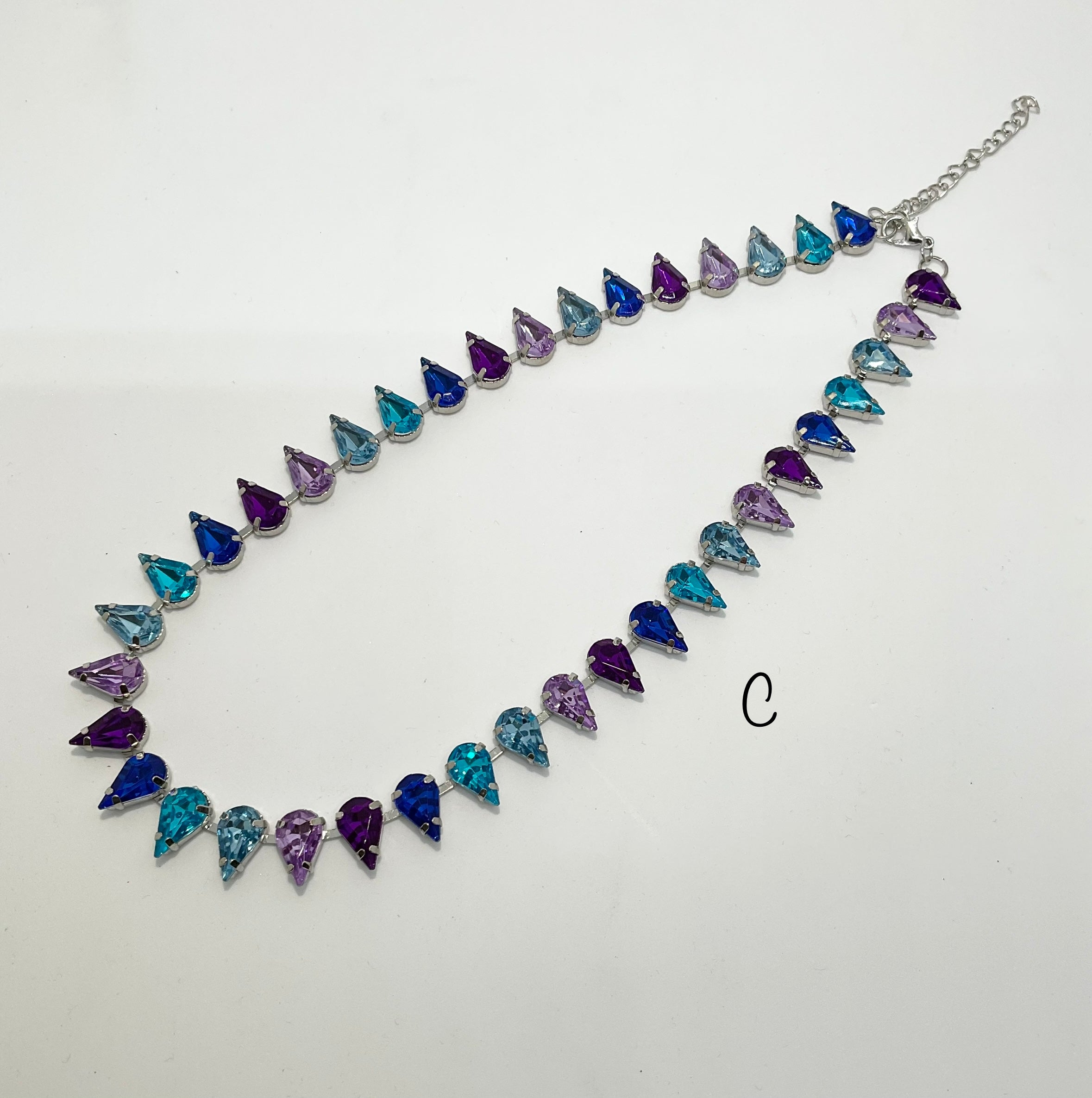 Teardrop vintage style Necklace Purple Collection