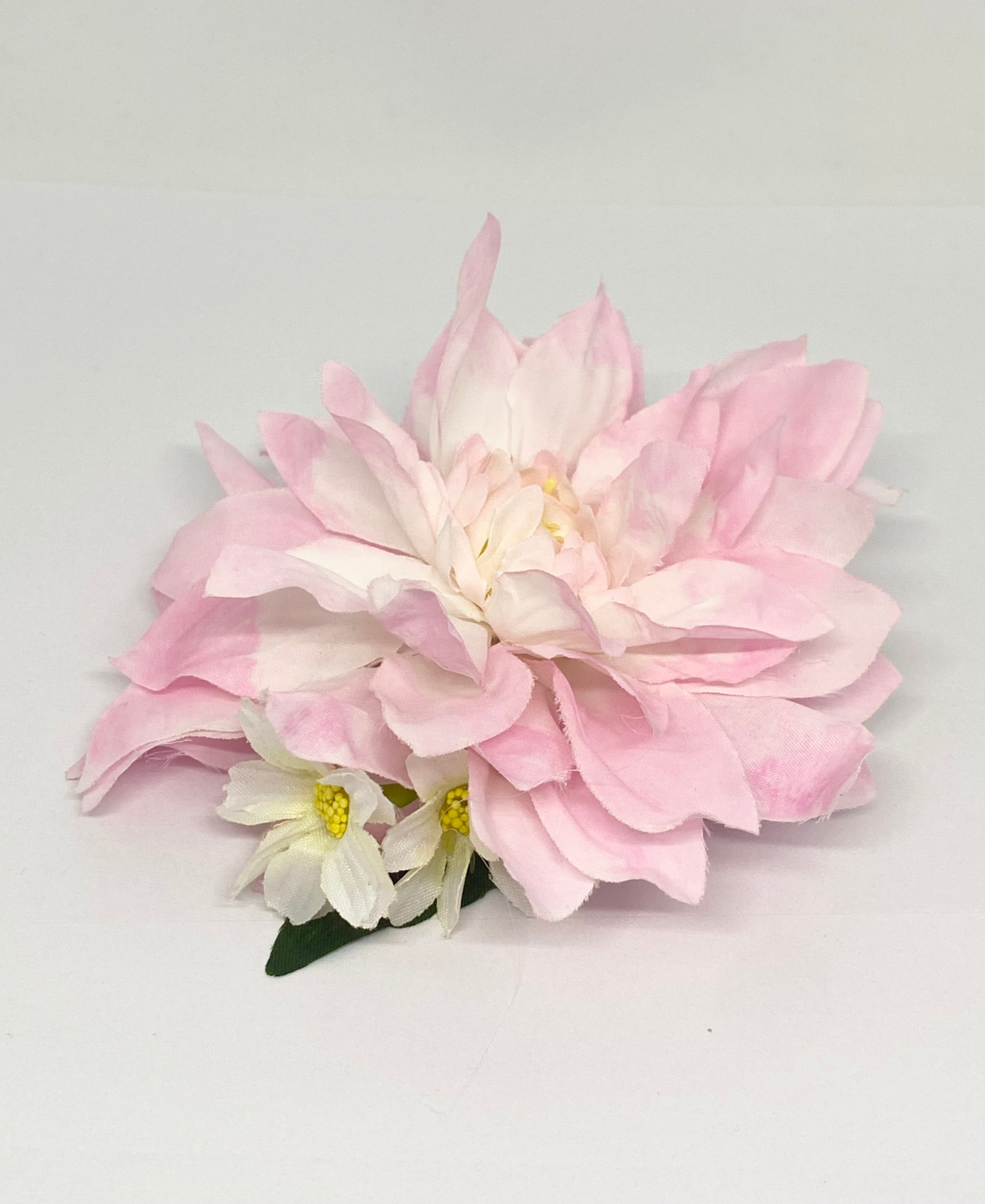 Water Lilly pale pink Vintage style pi-up hair flower . retro pink water lily hair flower with an alligator clip.